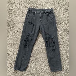 Black ripped mom jeans